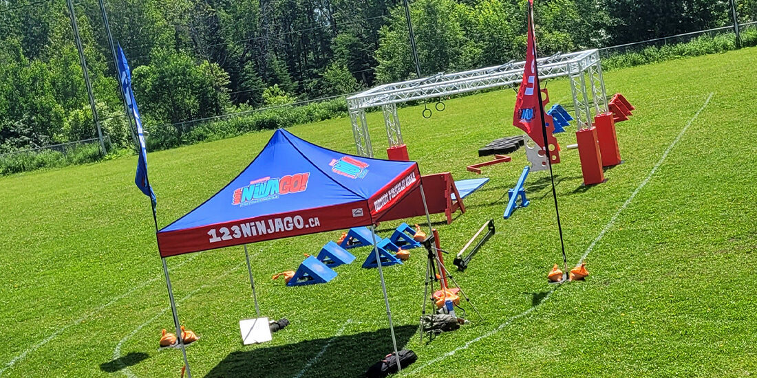 Parcours "Ninja Warrior" dans une cour de récréation | 123 Ninja Go | Parcours d'obstacles mobiles | Écoles • Camps • Festivals | SpartanFit