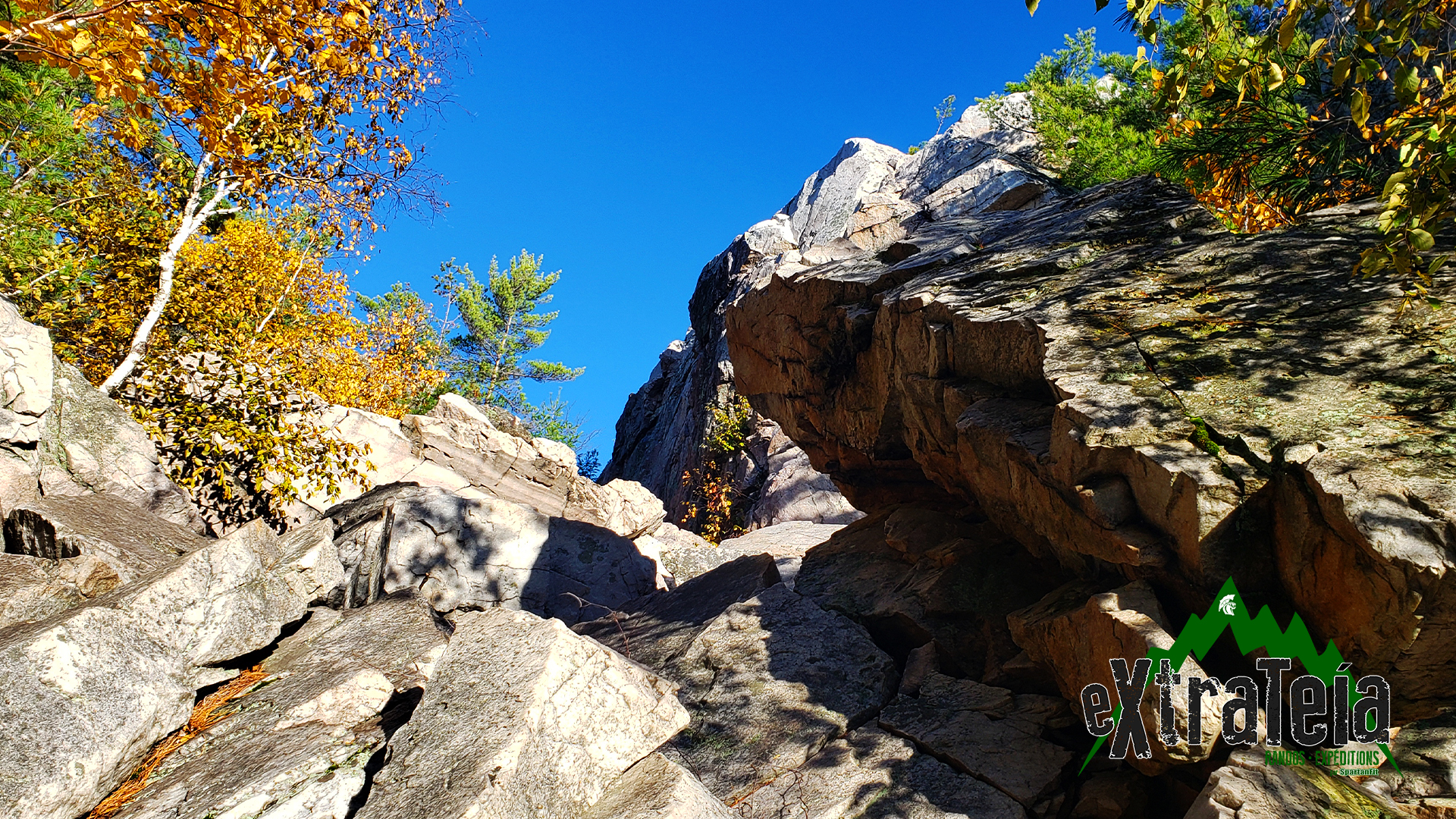 The Crack | Guide de randonnée • Hiking guide | Blogue • Blog | eXtrateia • Ruck Club et randonnée | SpartanFit • Sainte-Julie