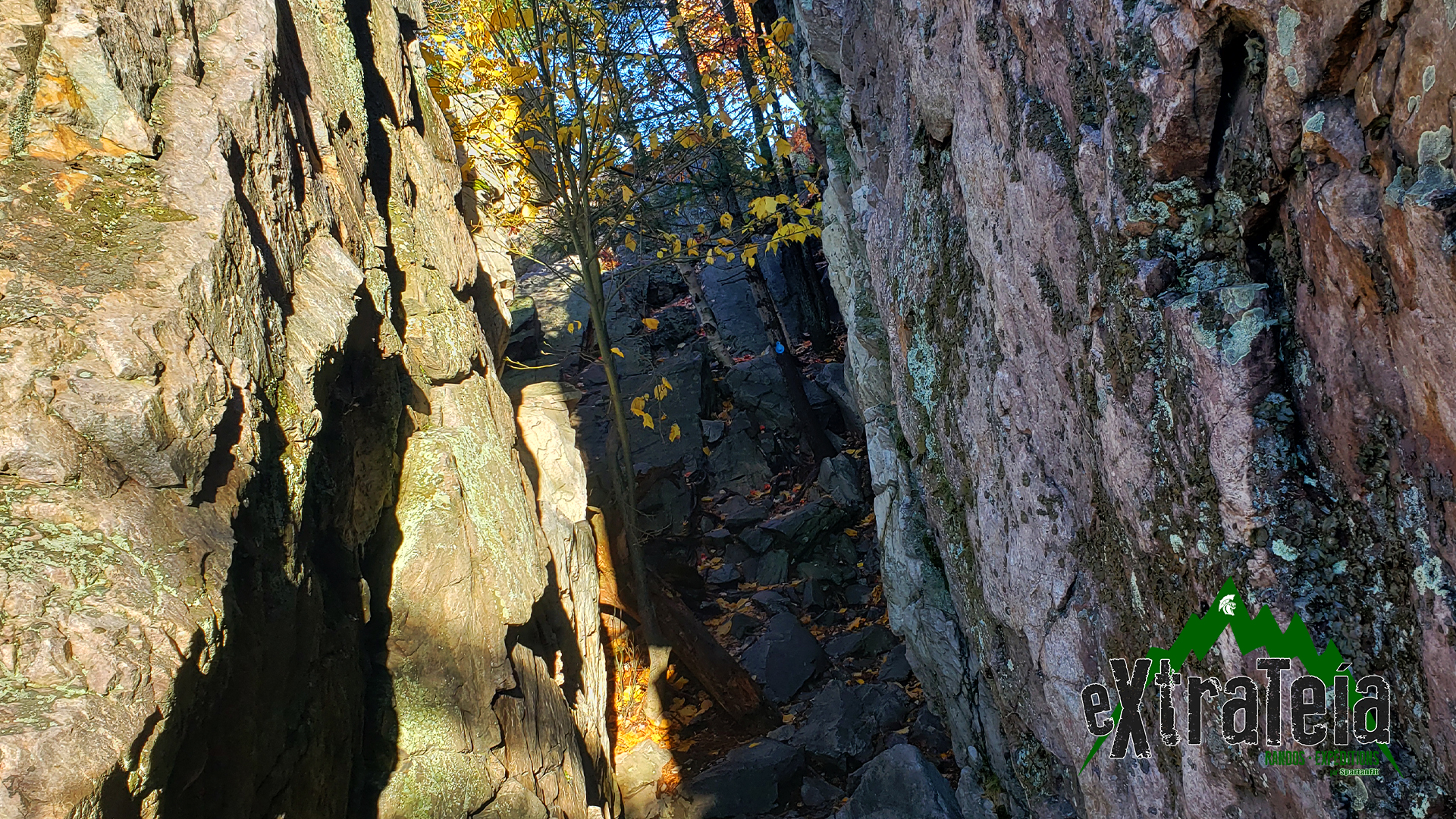 The Crack | Guide de randonnée • Hiking guide | Blogue • Blog | eXtrateia • Ruck Club et randonnée | SpartanFit • Sainte-Julie